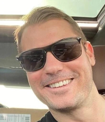 files/imgi_27_Man_happy.jpg